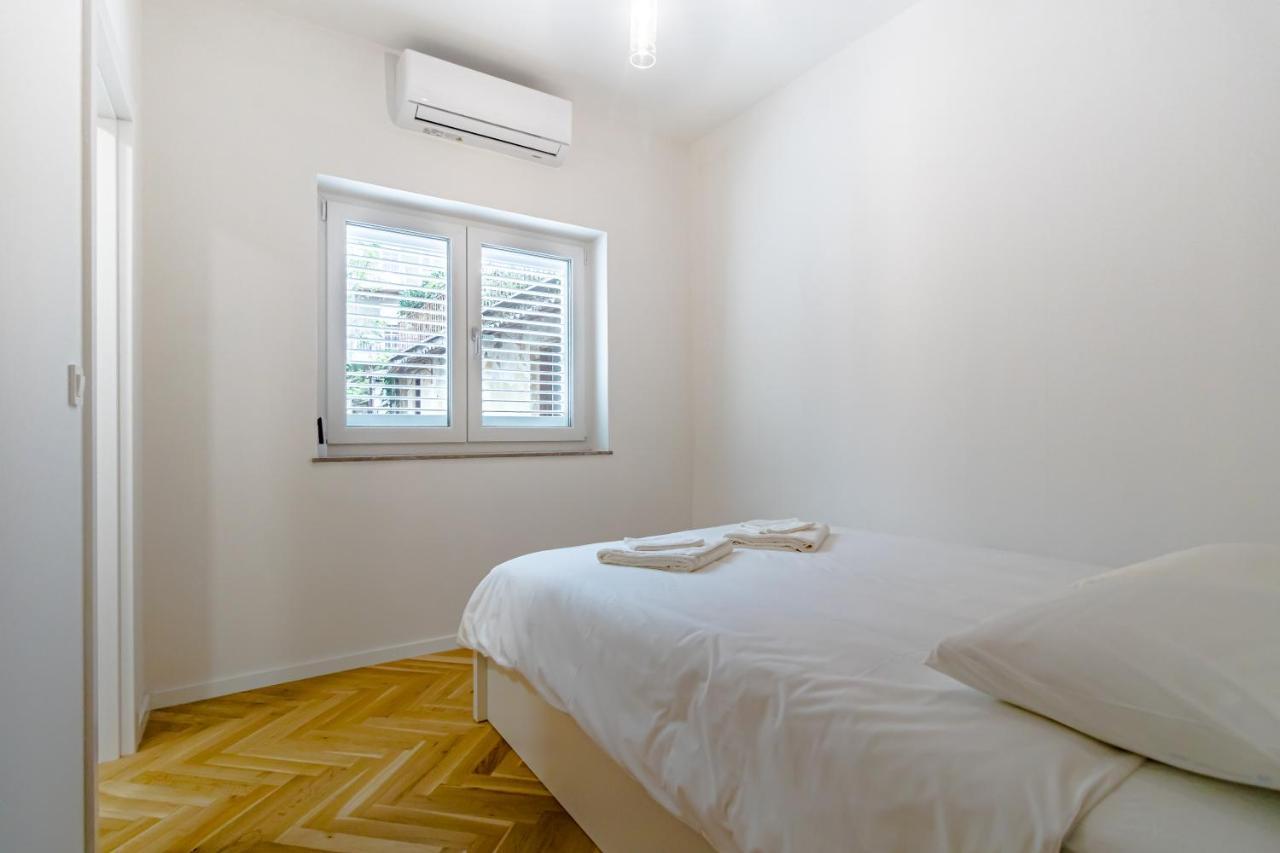 Tkalcha Studio Deluxe Apartman Zágráb Kültér fotó