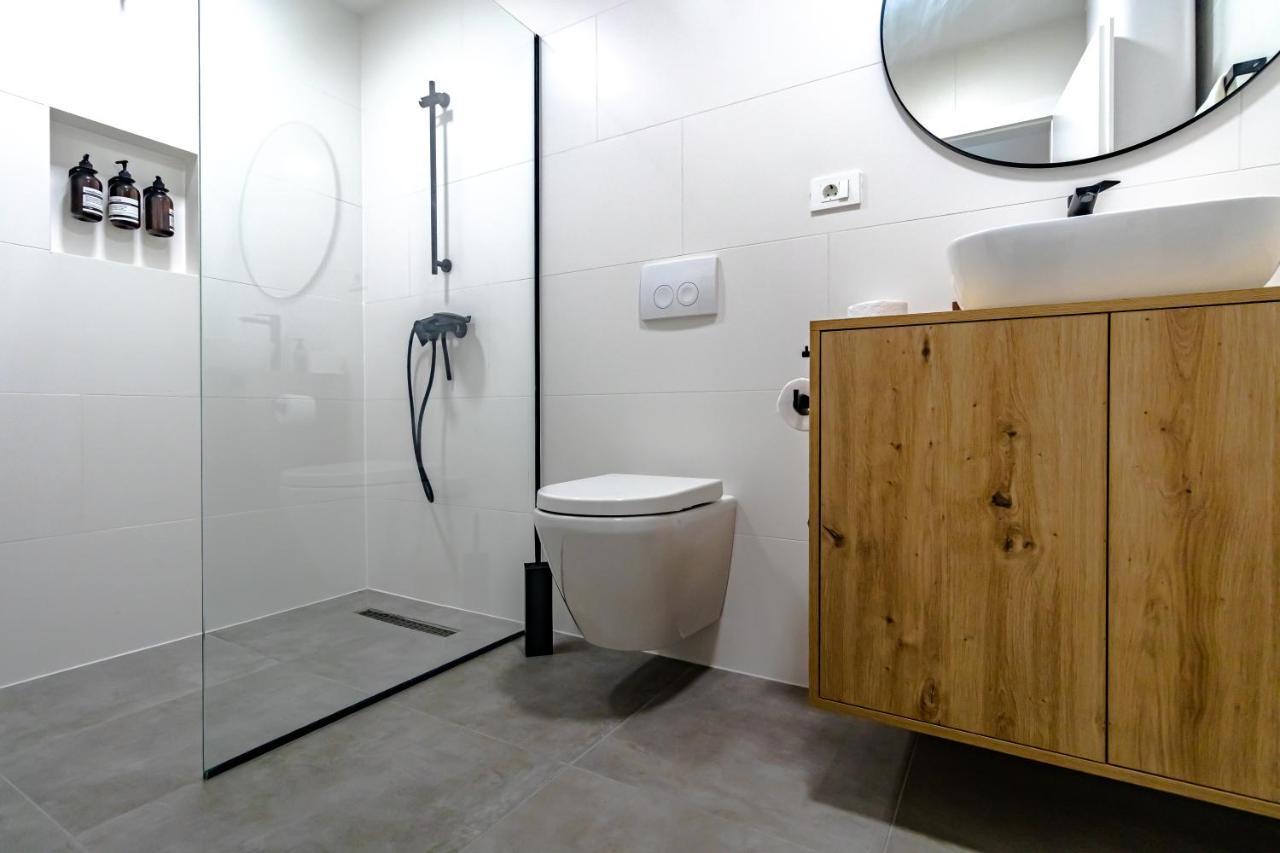 Tkalcha Studio Deluxe Apartman Zágráb Kültér fotó