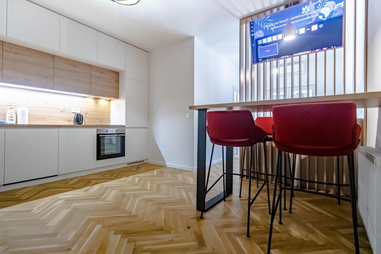 Tkalcha Studio Deluxe Apartman Zágráb Kültér fotó
