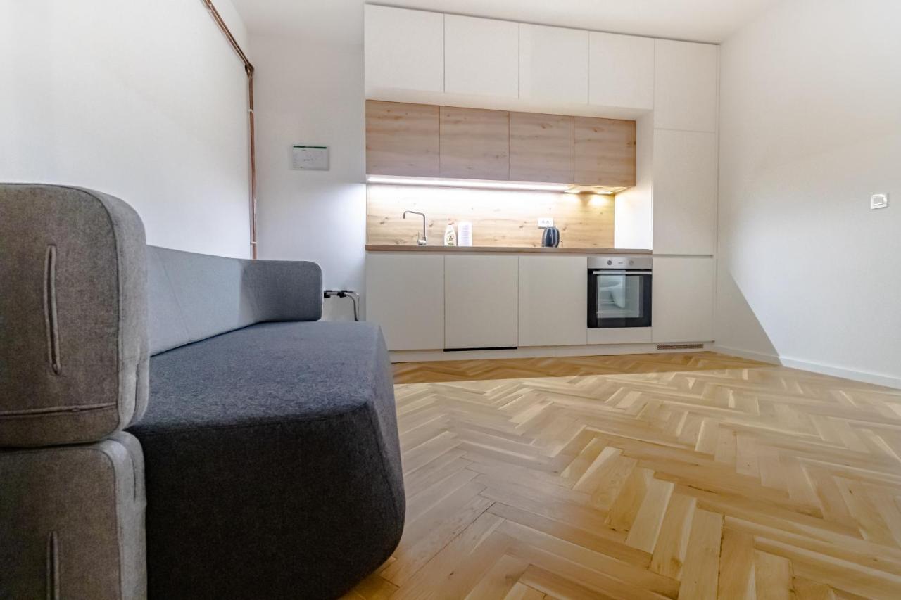 Tkalcha Studio Deluxe Apartman Zágráb Kültér fotó